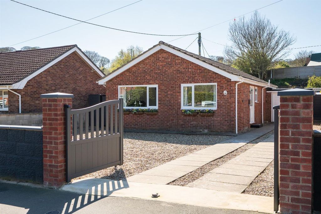 Property photo 1 of 24 3Sandylane,Cromer-2.Jpg