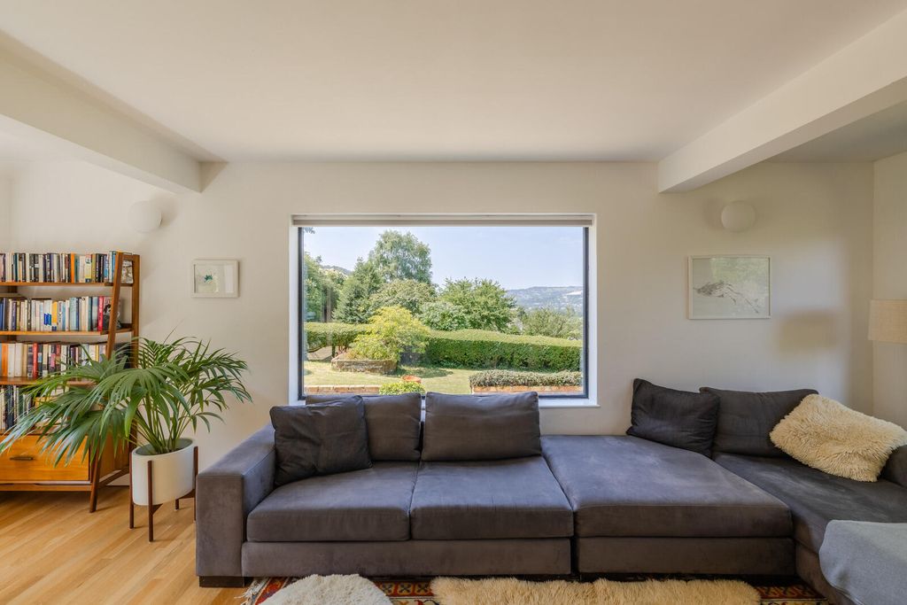 Property photo 3 of 31 A0Op600000Elj8Nmaf_N57_Webres.Jpg