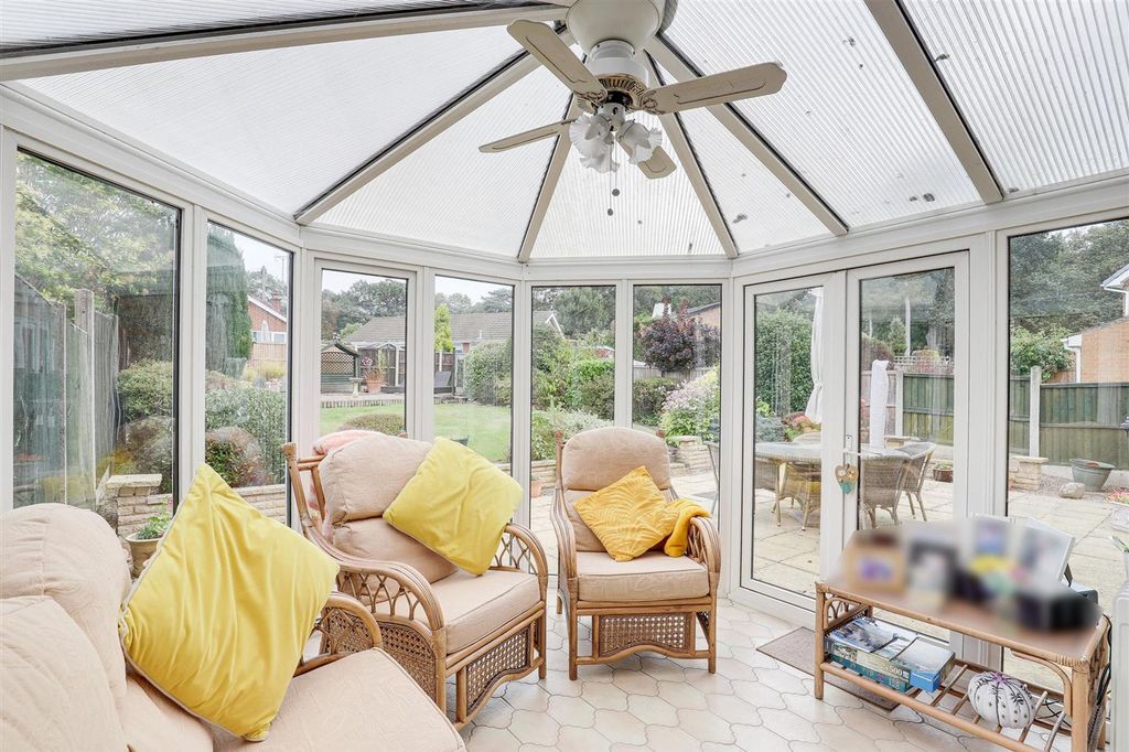 Property photo 2 of 21