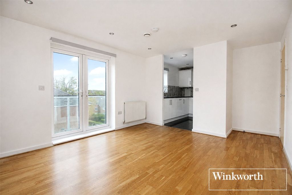 Property photo 3 of 11 Picture No. 60