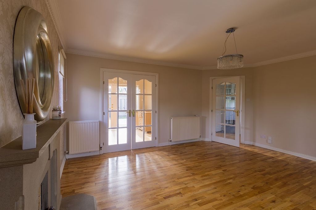 Property photo 3 of 15 Photo 2