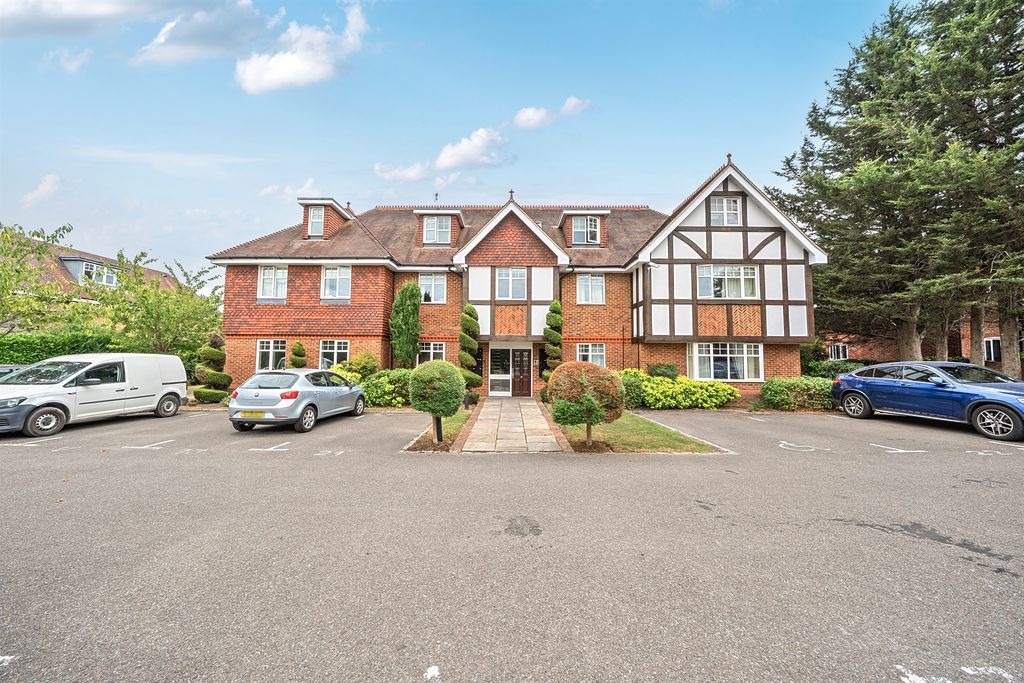 Property photo 1 of 12