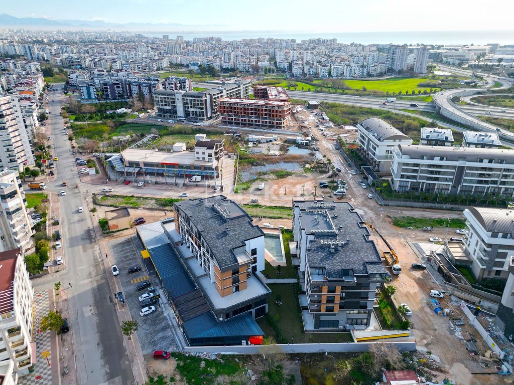 Property photo 2 of 22