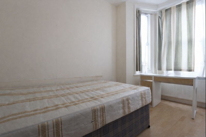 Property photo 3 of 9 Photo 2