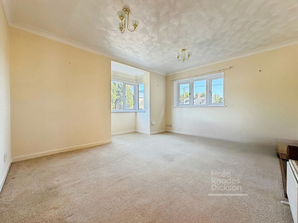 Property photo 3 of 13 Pbox-Img.Jpg