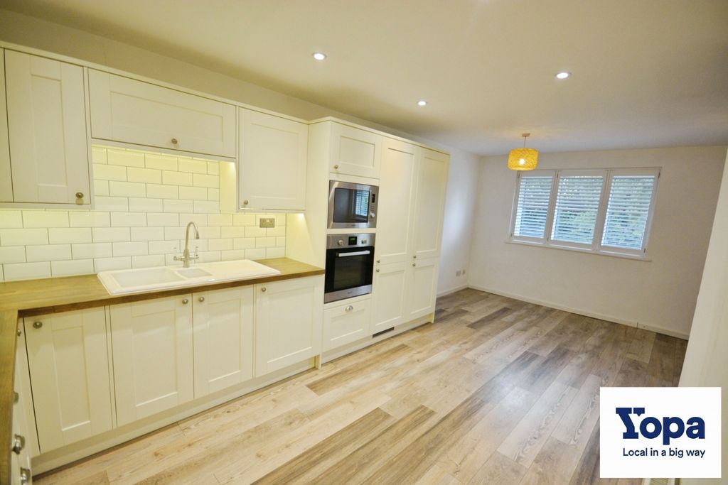 Property photo 2 of 14 Photo #2