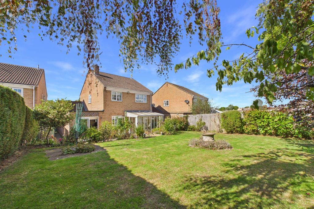 Property photo 2 of 22