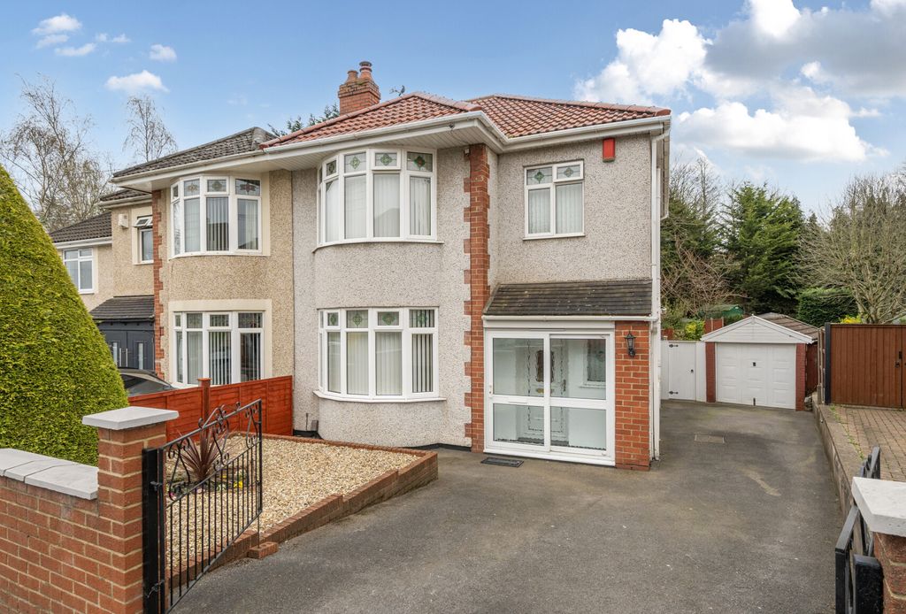 Property photo 1 of 23 1433810-2-69c29F6...