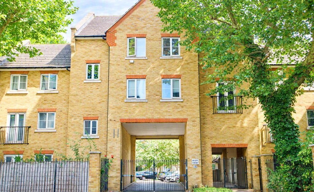 Property photo 1 of 16 Front