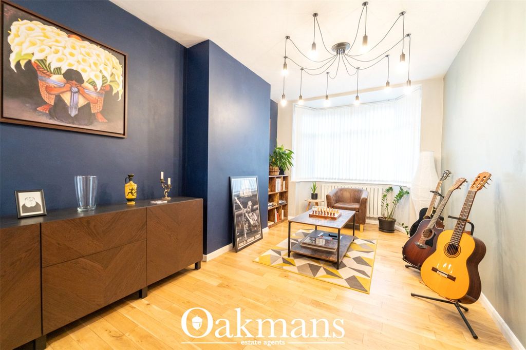 Property photo 2 of 38 Picture No. 18