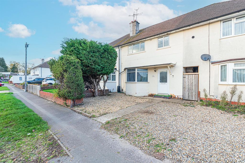 Property photo 1 of 12 11 Redan Road (1).Jpg