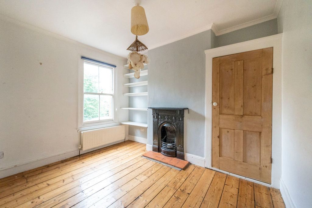 Property photo 2 of 7