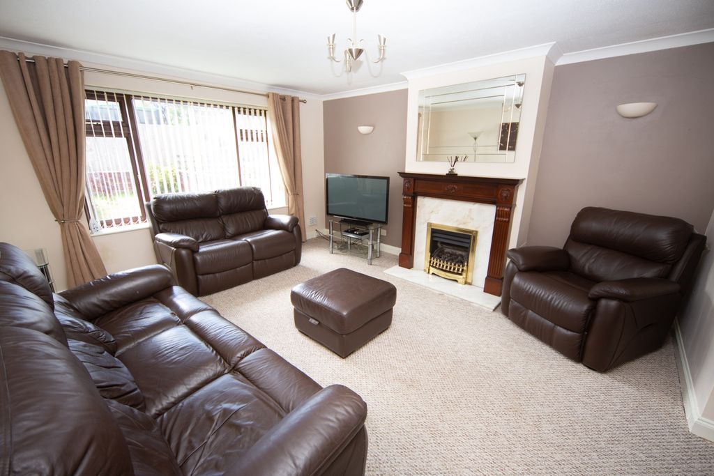 Property photo 2 of 22 Photo 02