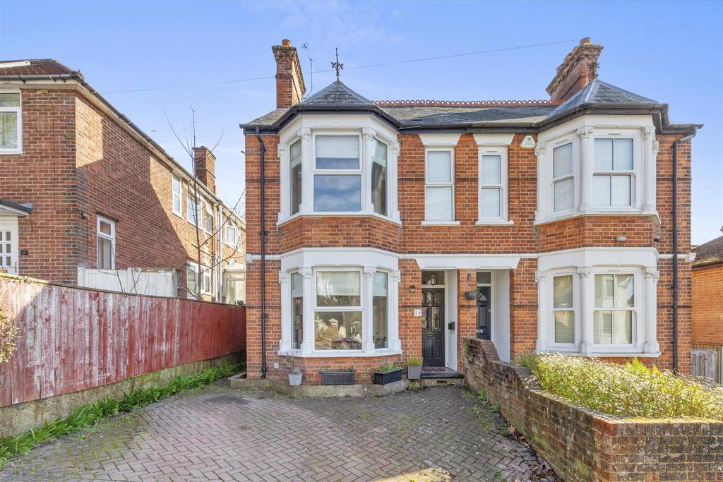 Property photo 1 of 12 Front Aspect