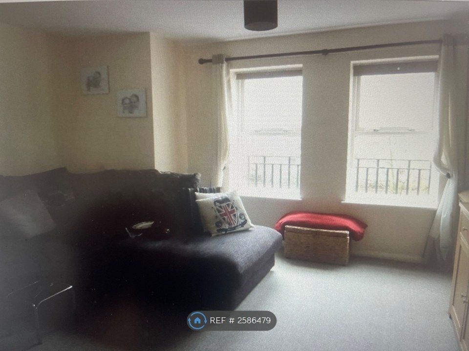 Property photo 2 of 3