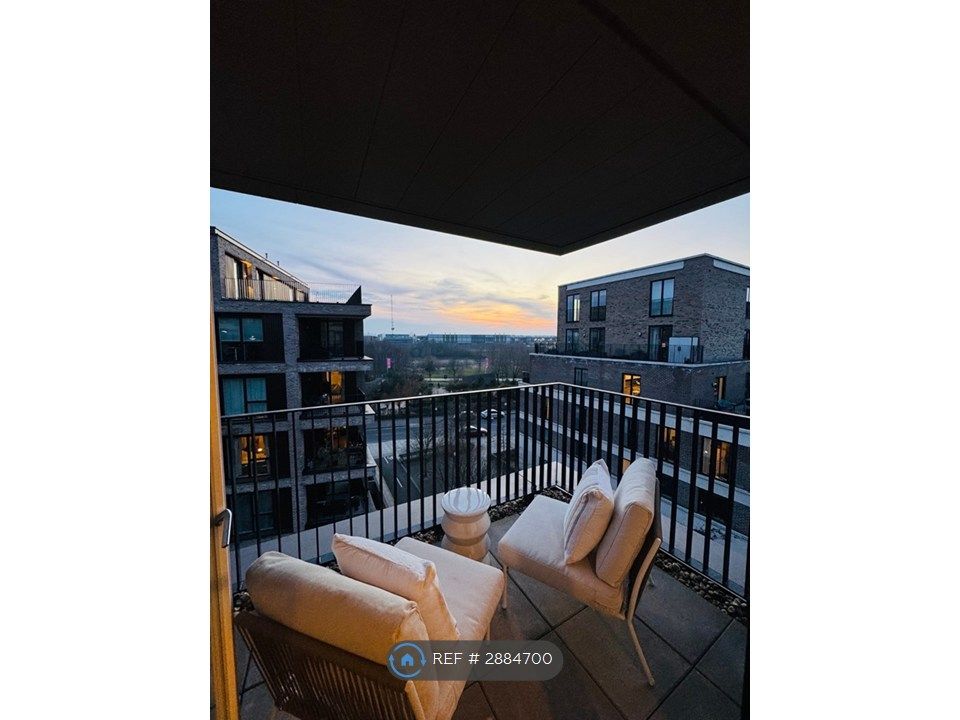 Property photo 2 of 9 Balcony