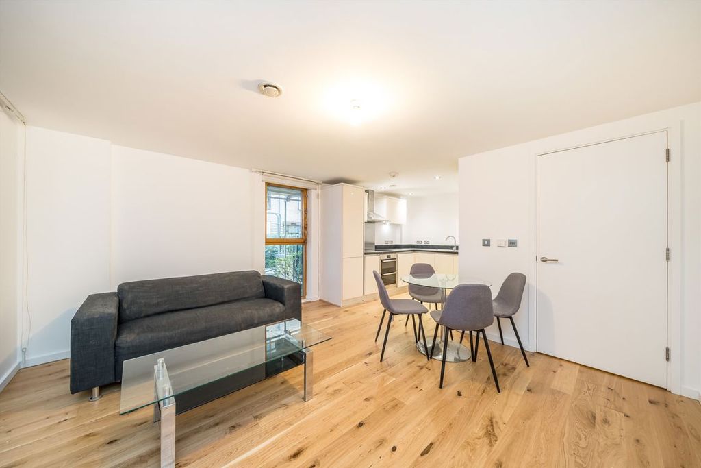 Property photo 2 of 4