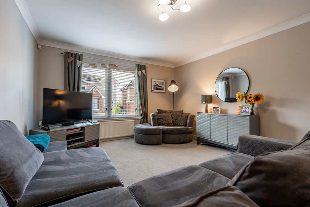Property photo 2 of 50