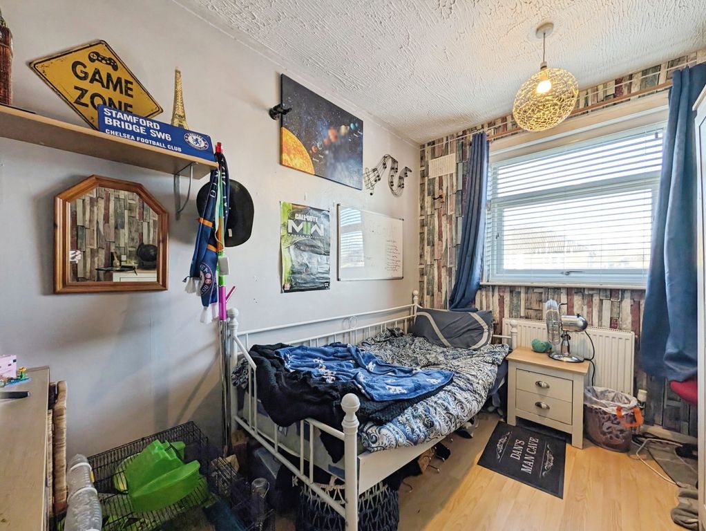 Property photo 3 of 15 Pbox-Img.Jpg