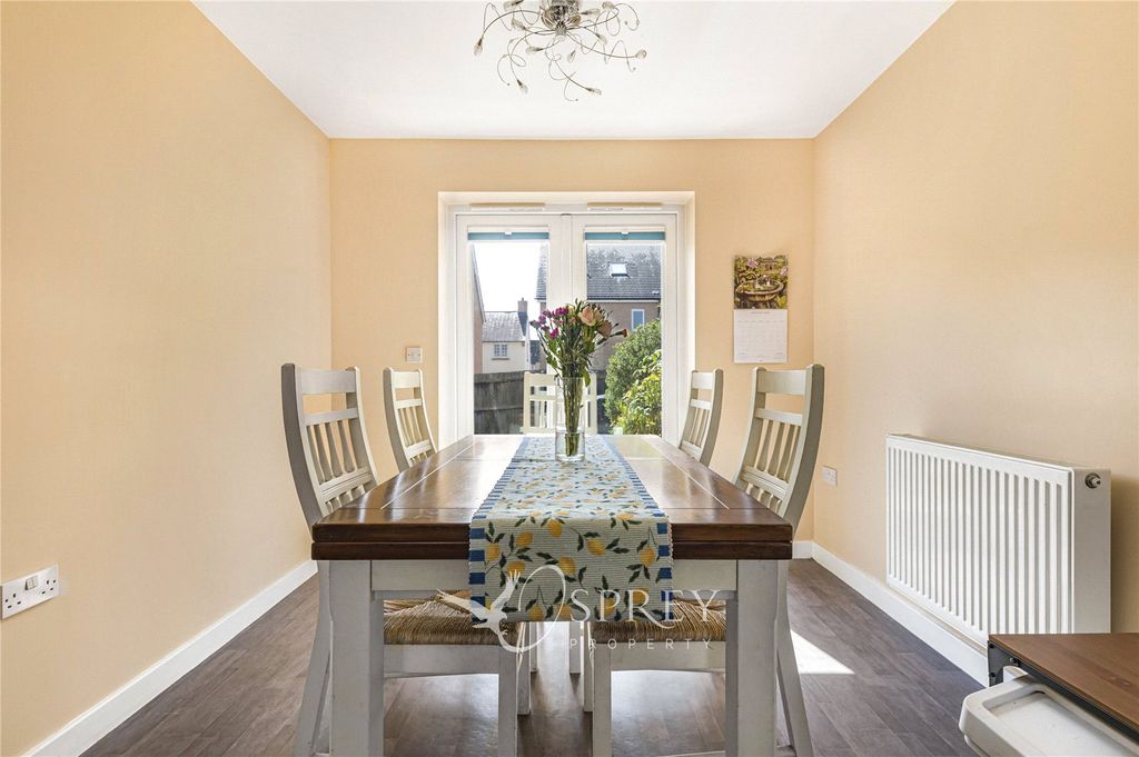 Property photo 3 of 17 Kitchen/Diner