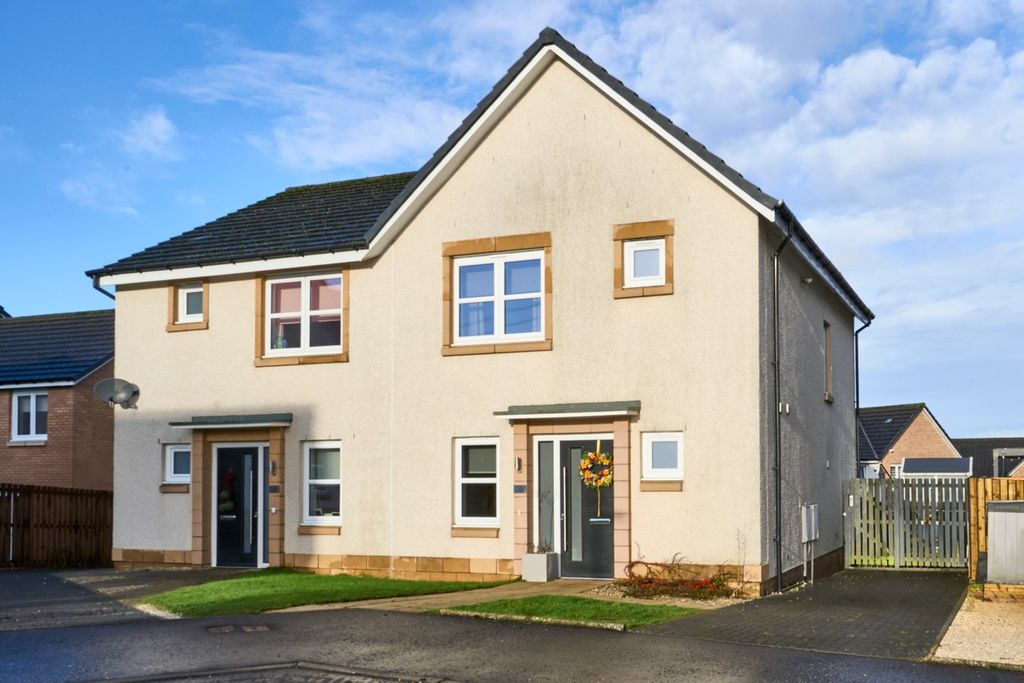 Property photo 1 of 25