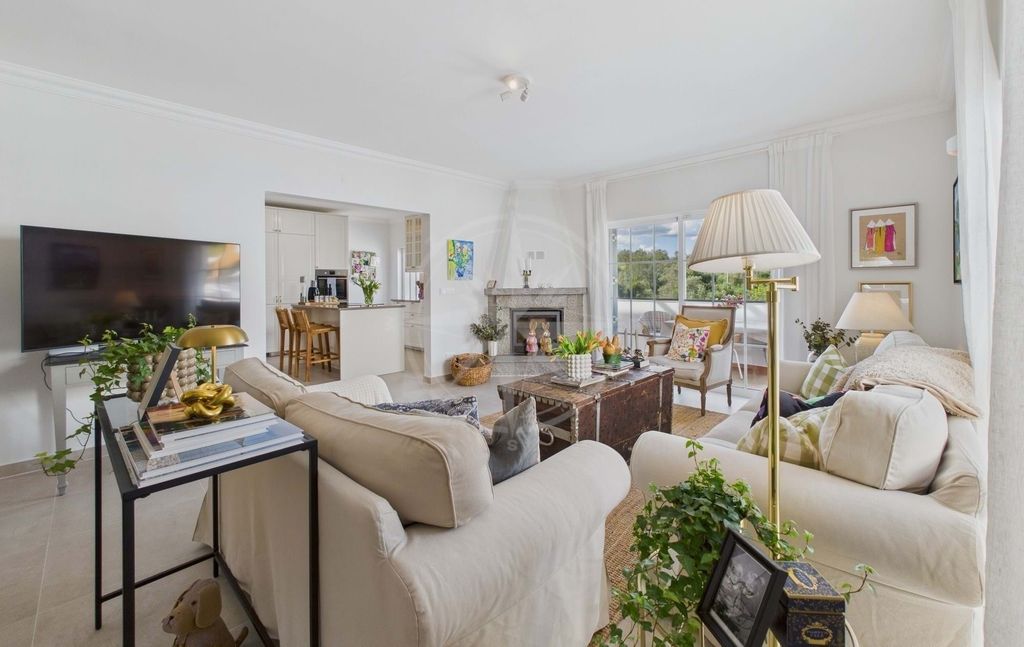 Property photo 3 of 27