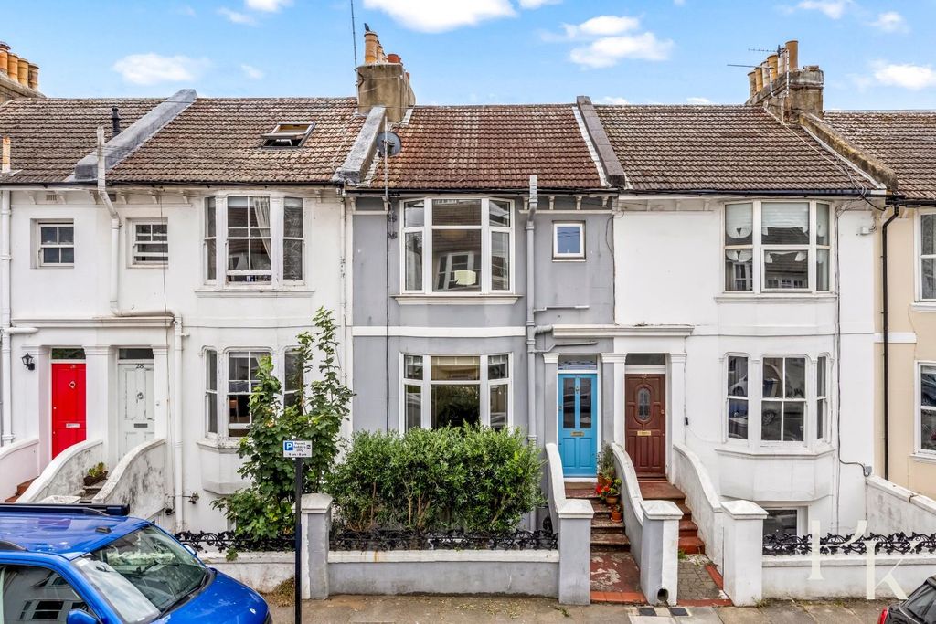 Property photo 1 of 16