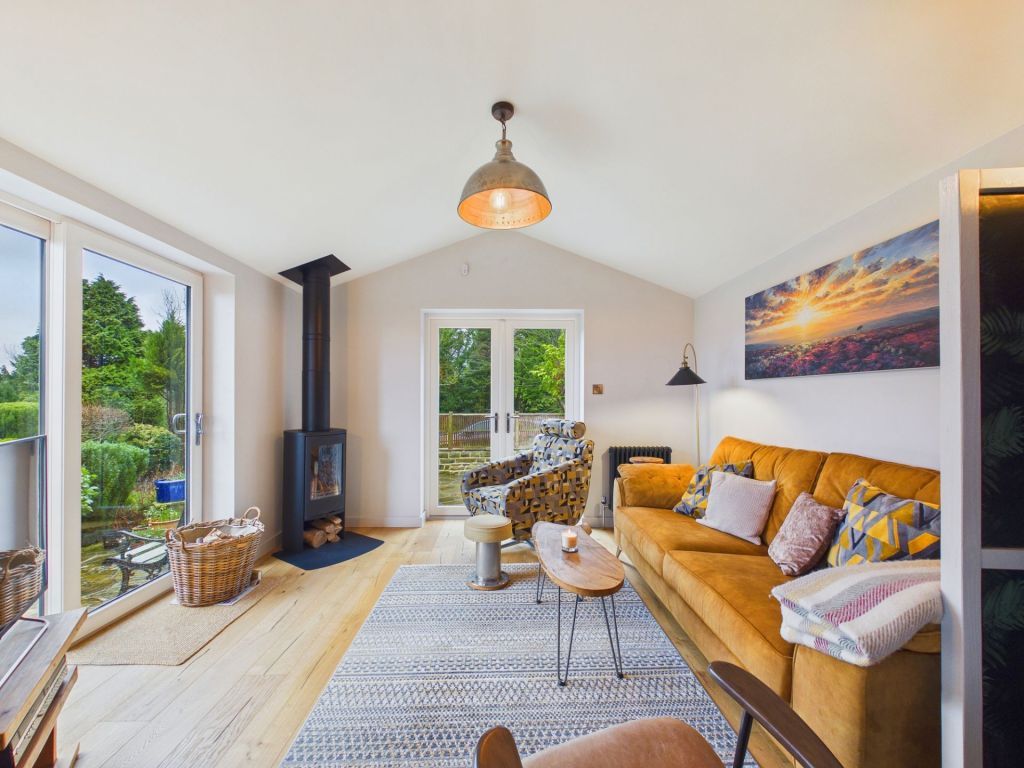 Property photo 2 of 35