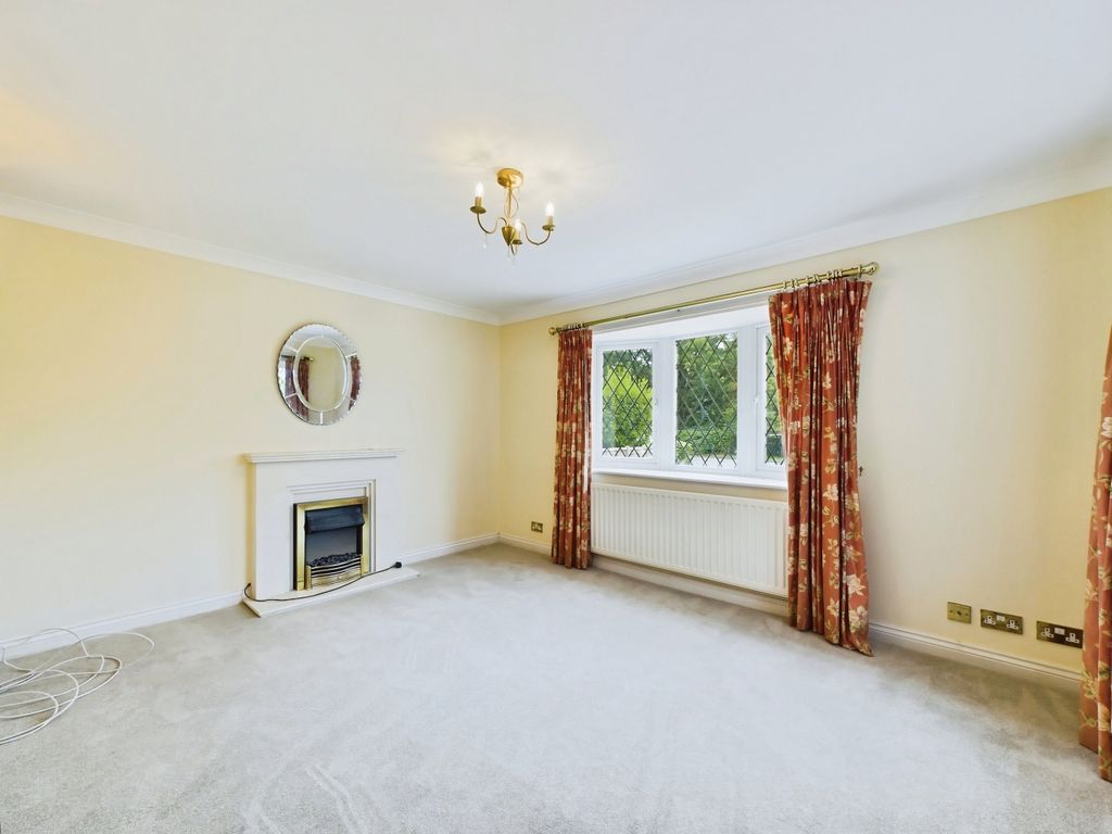 Property photo 2 of 10 7c31F4A6-Listing_616654_0040_d5Bfa154