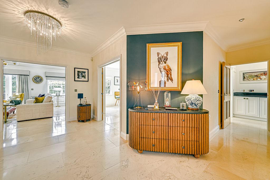 Property photo 3 of 50