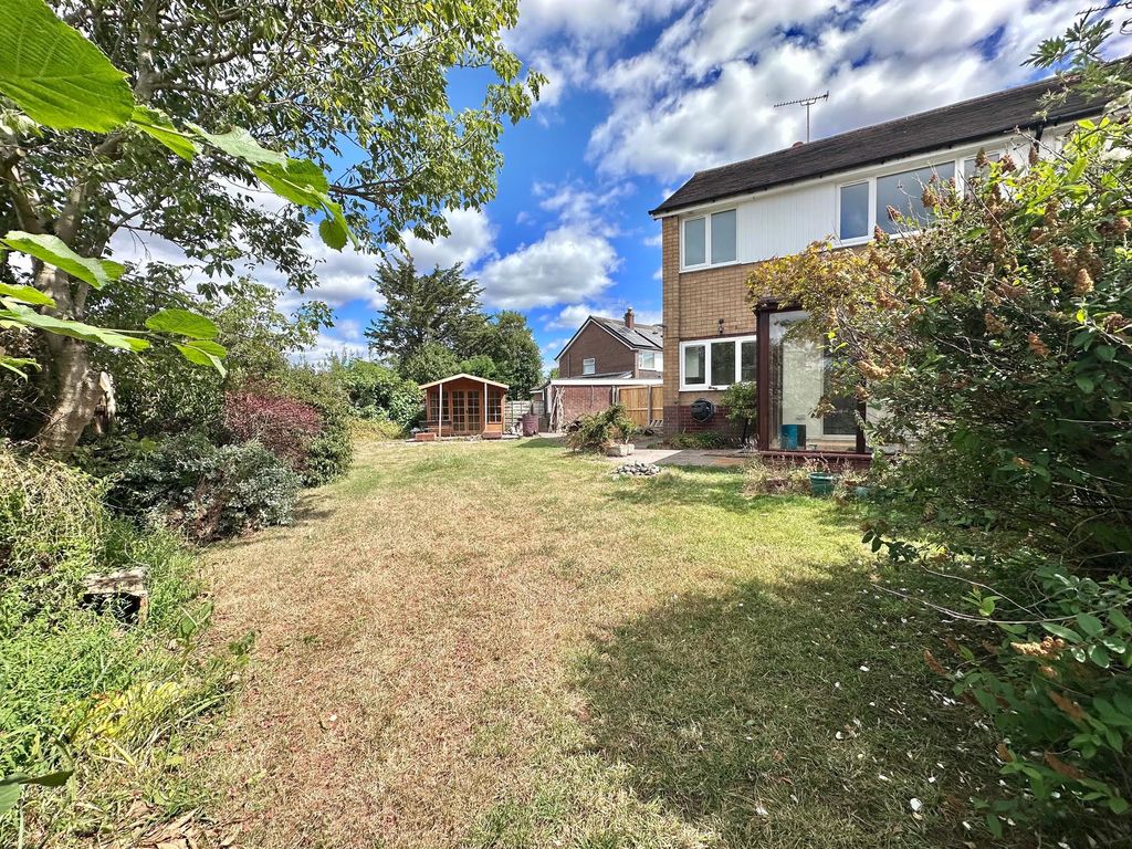 Property photo 2 of 31 7