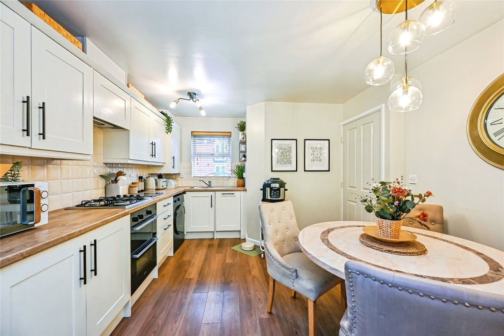 Property photo 3 of 17 Picture No. 06