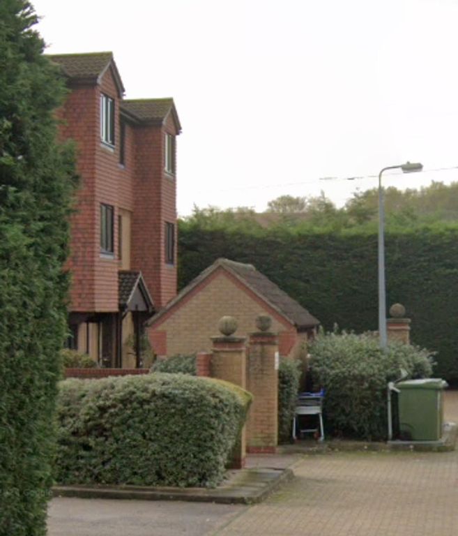 Property photo 1 of 4