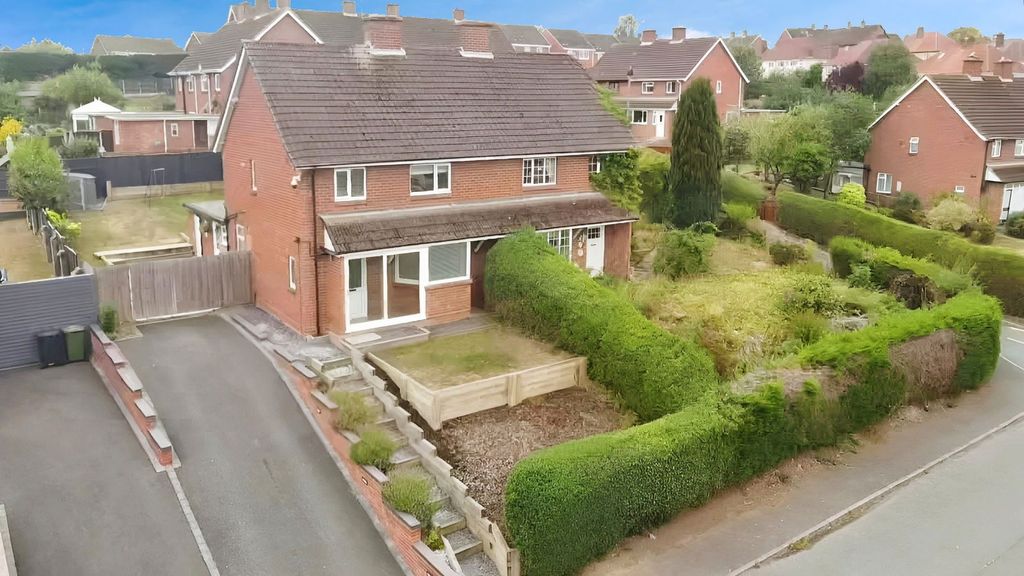 Property photo 3 of 34