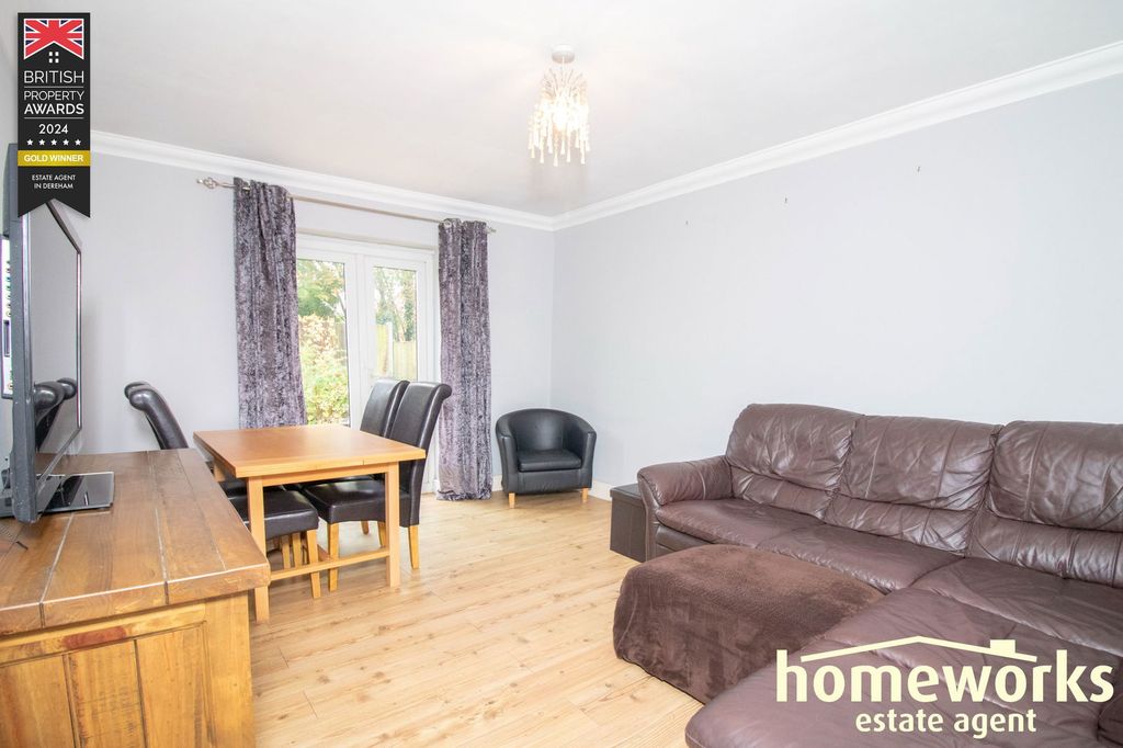Property photo 2 of 14