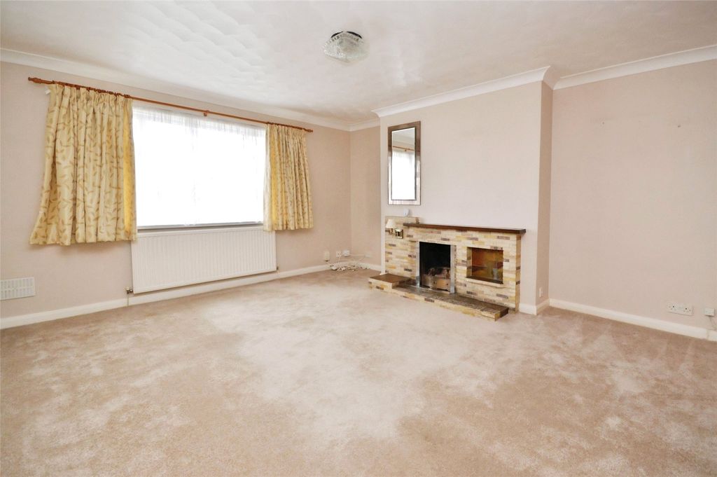 Property photo 2 of 16 Picture No. 13