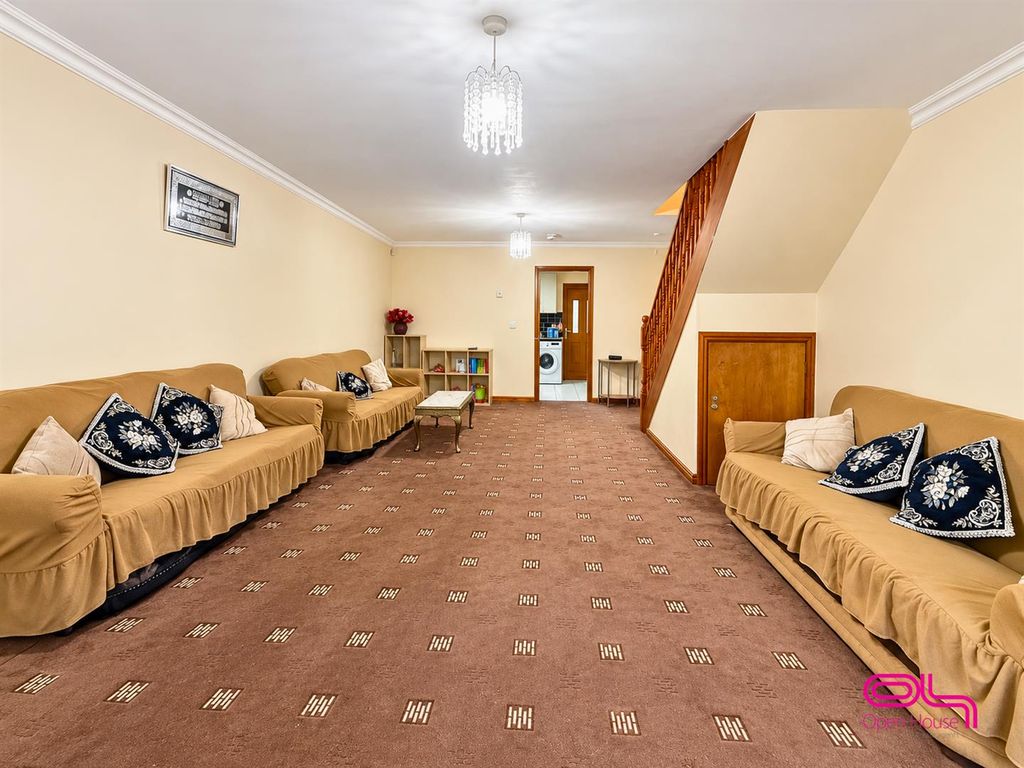 Property photo 3 of 13 Untitled Design - 2026-10-24T154833.804.Png