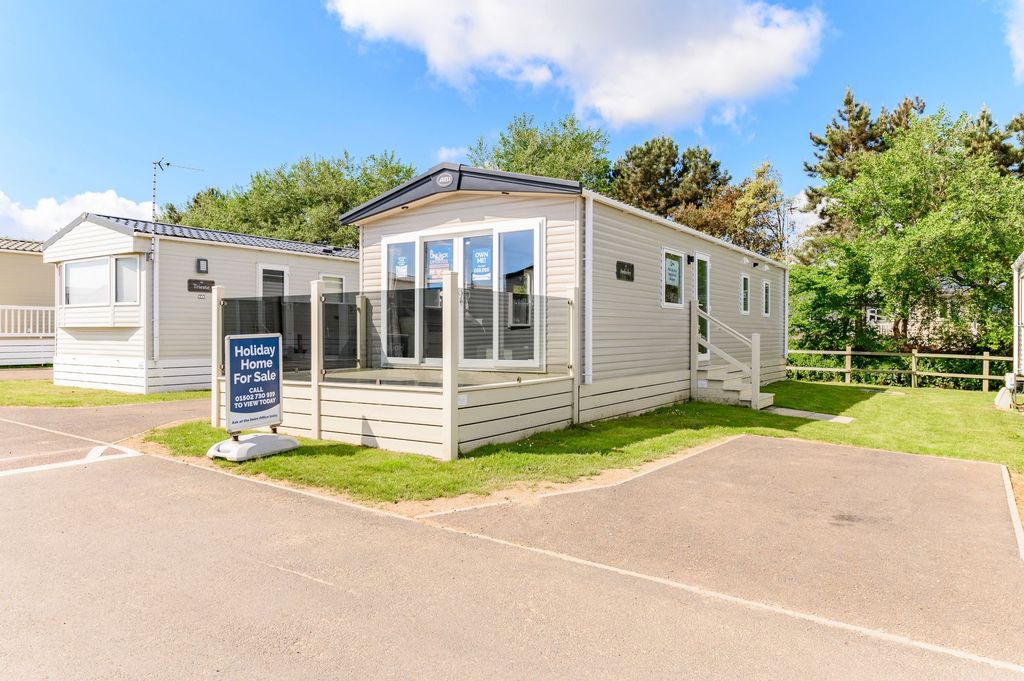 Property photo 1 of 11