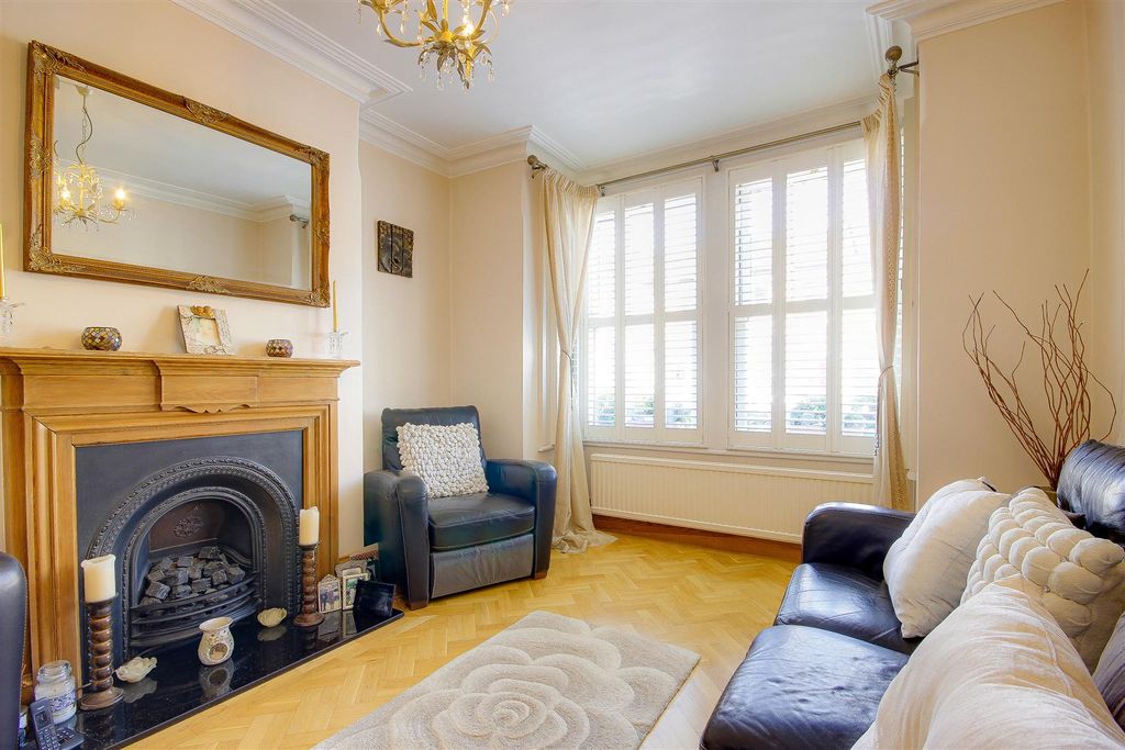 Property photo 2 of 30 Raw_15.Jpg