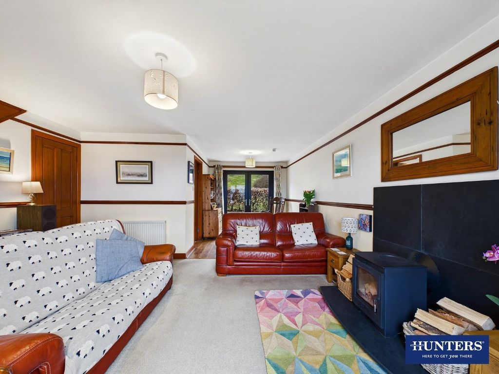 Property photo 3 of 32 Lounge Dining Room