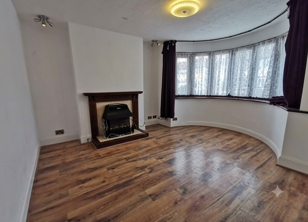 Property photo 2 of 12 Living Room