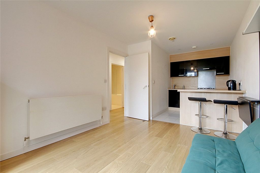 Property photo 3 of 15 Picture No. 24