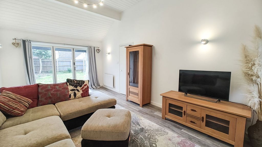 Property photo 2 of 29