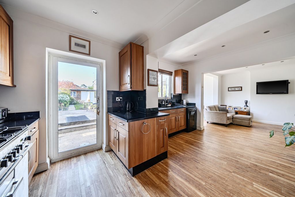 Property photo 3 of 20 1434848-7-69d673B...