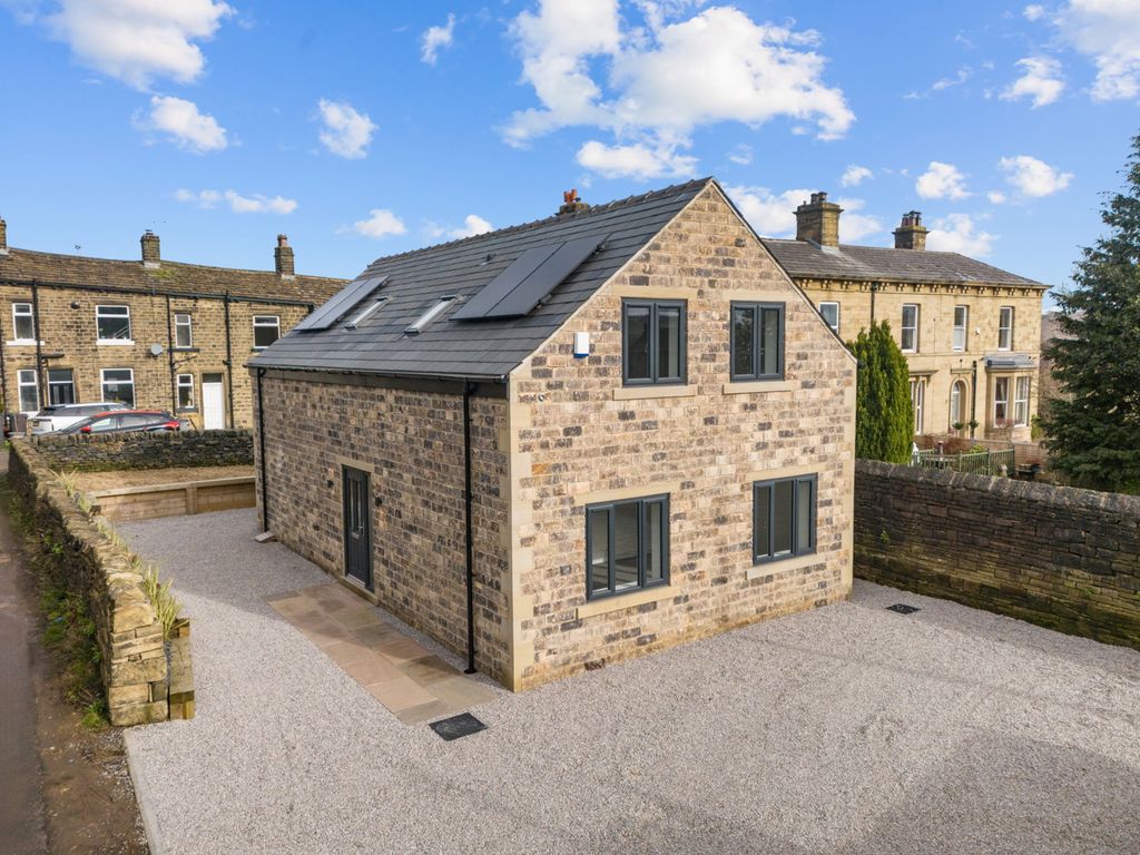Property photo 1 of 31