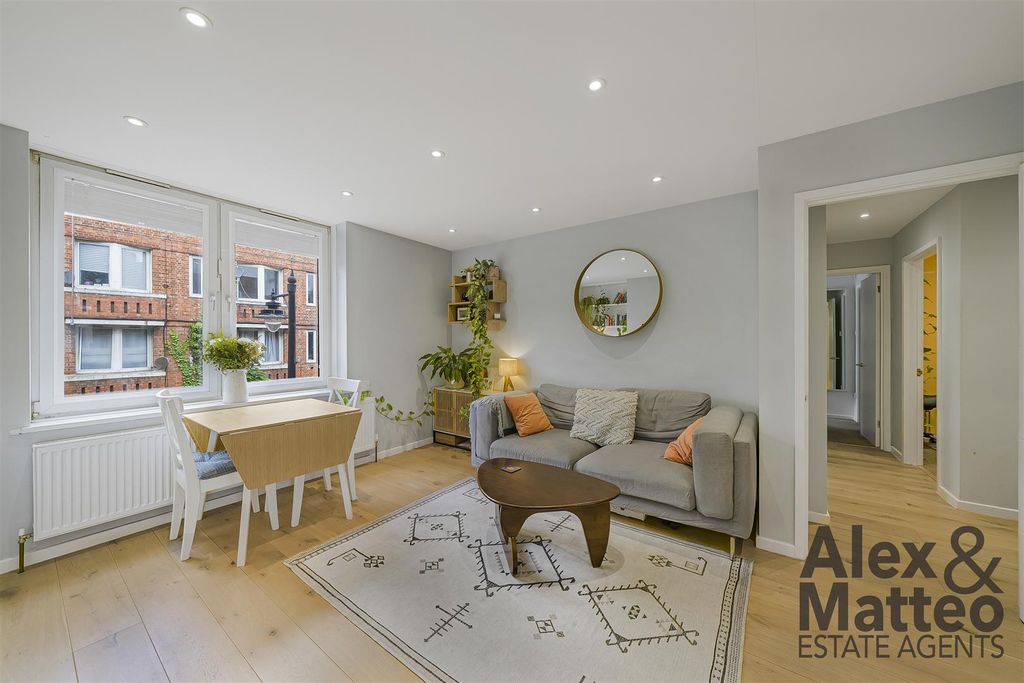Property photo 1 of 16 Cherry Garden Street