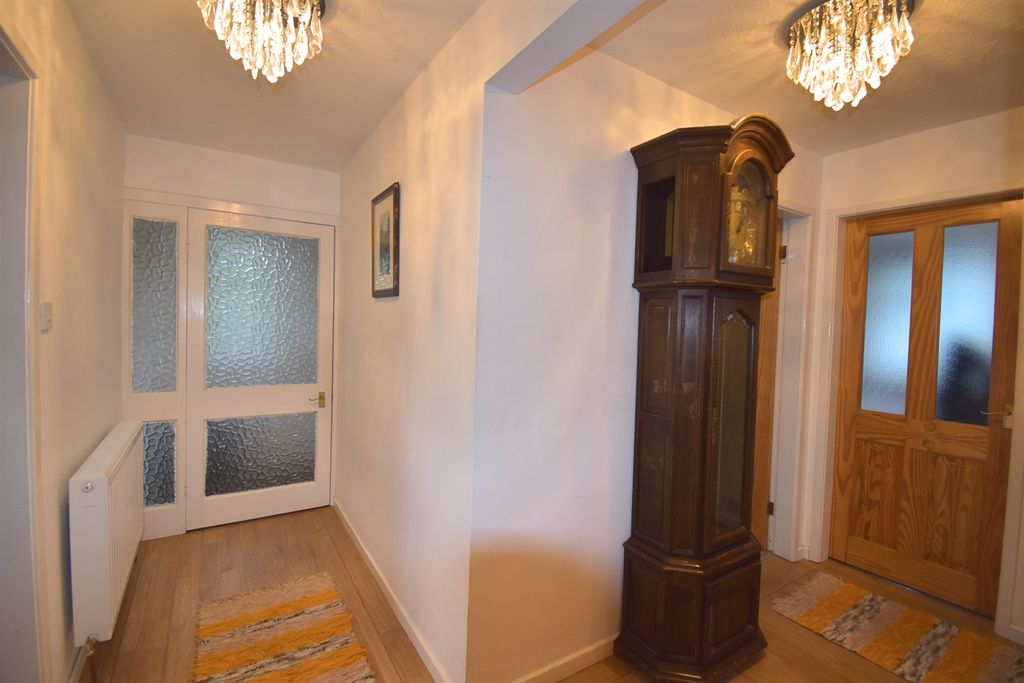 Property photo 2 of 13 Hall