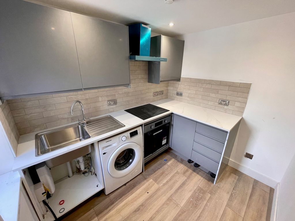 Property photo 3 of 9 Image