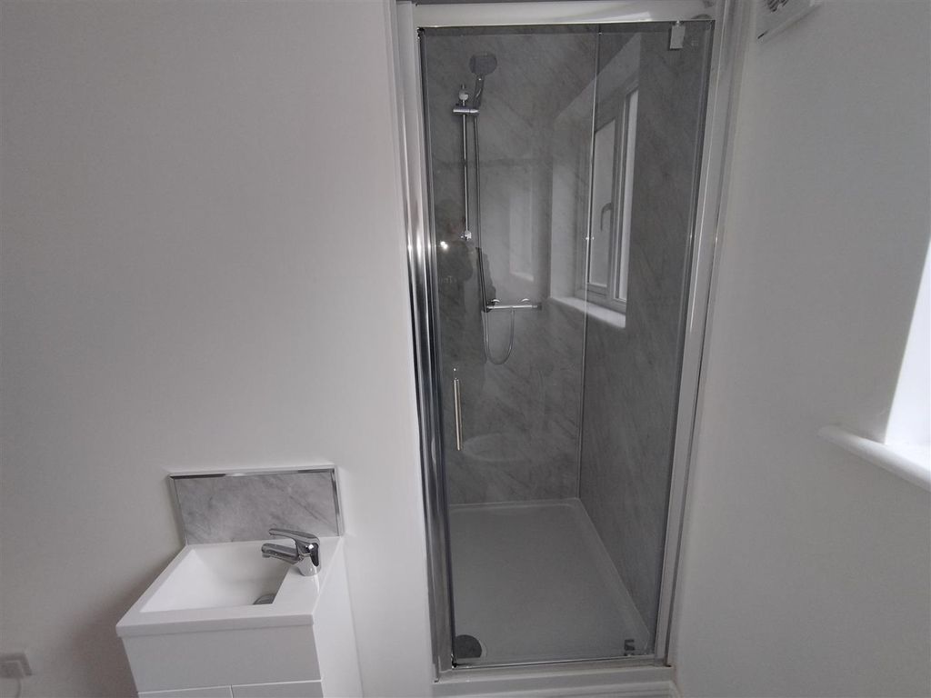 Property photo 2 of 6 Dialb_Rm6_3.Jpg