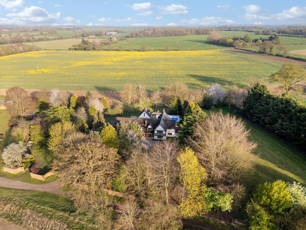 Property photo 2 of 61